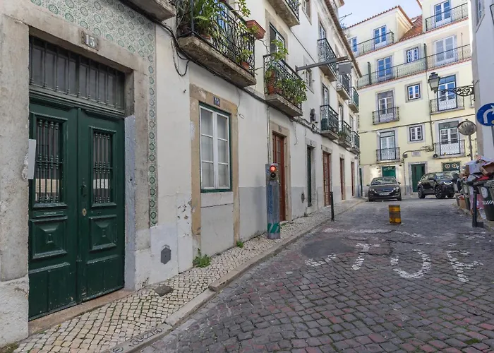 Appartement Elegant In Bairro Alto By Lovelystay