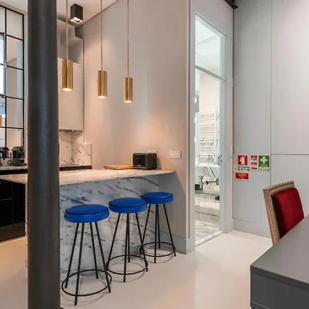 Elegant In Bairro Alto By Lovelystay *