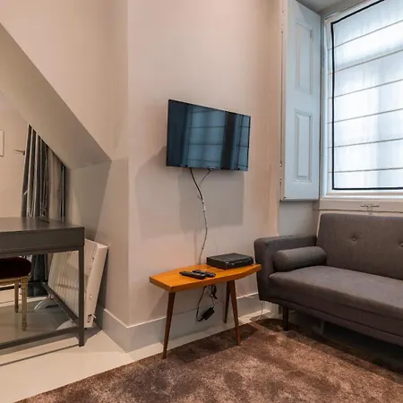 Elegant In Bairro Alto By Lovelystay Daire *